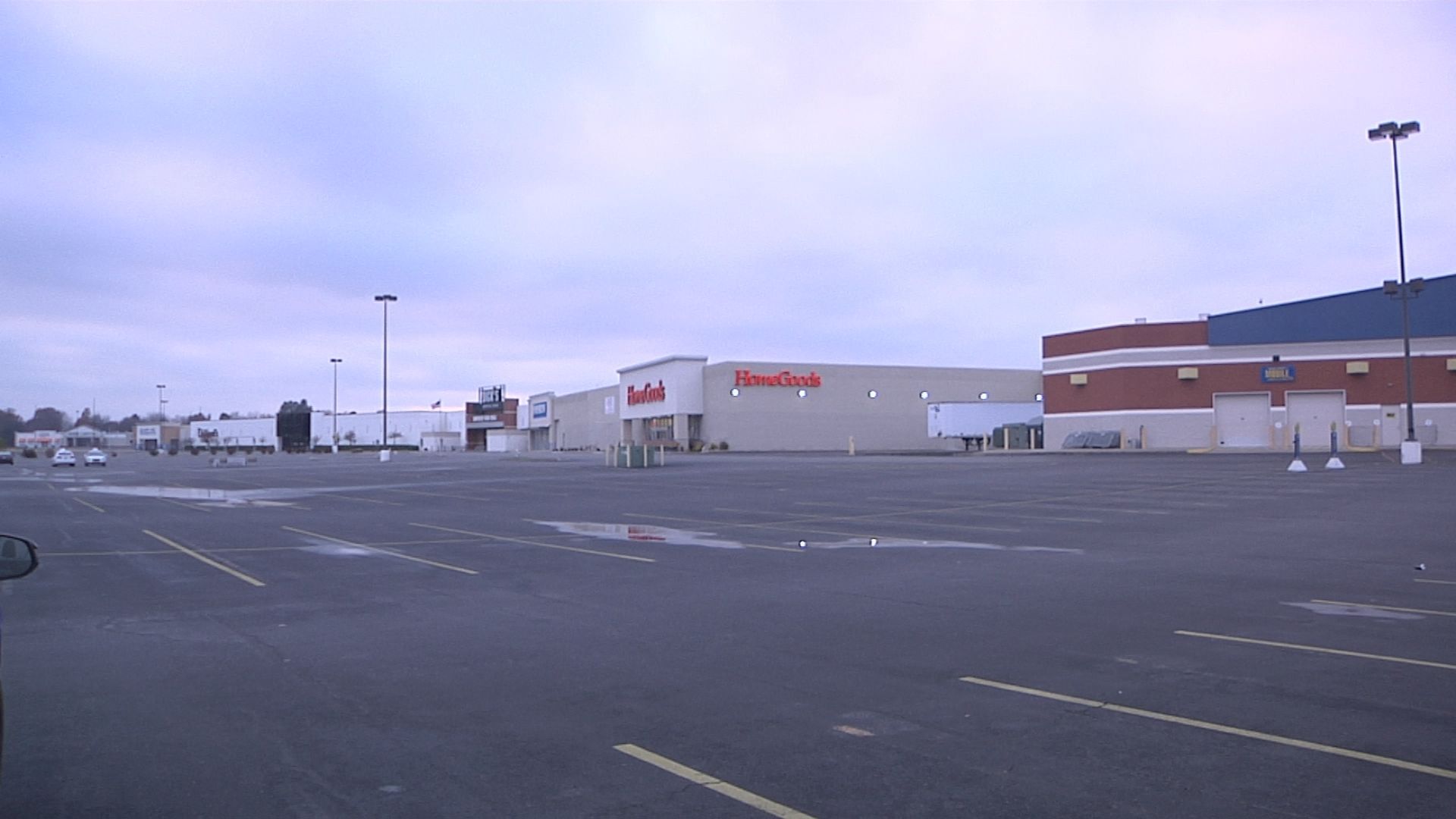 Places throughout Paducah were closed today, including Kentucky Oaks Mall